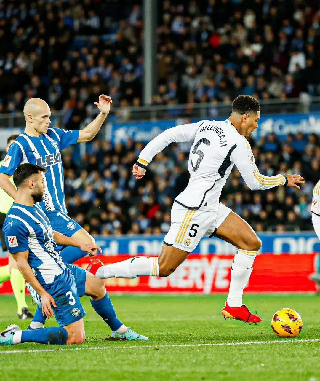 包含客场反击思路清晰，威胁持续制造的词条